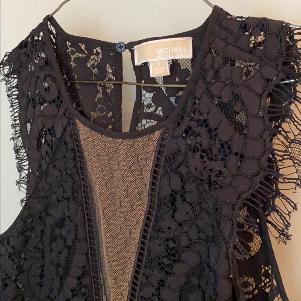 Michael Kors size 6 Beautiful Lace detail Blouse